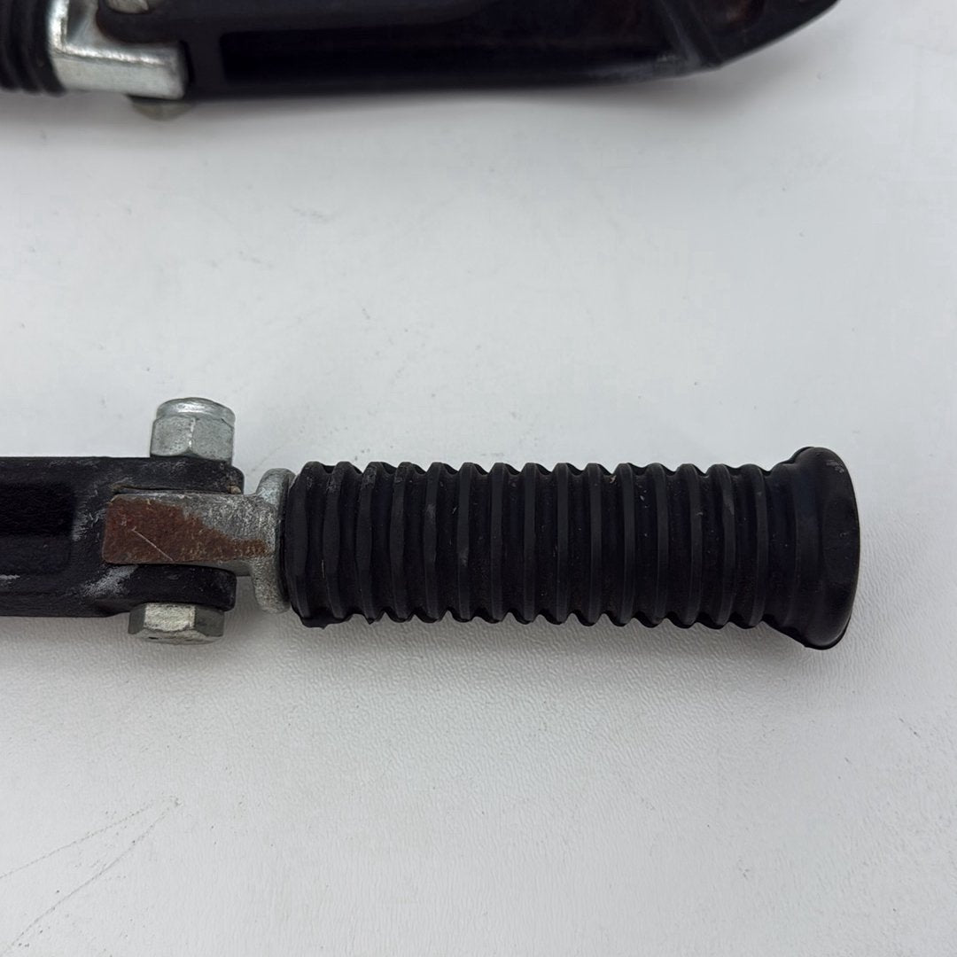 2007 - 2012 Harley-Davidson Dyna Super Glide Passenger Left & Right Foot Pegs 49224-06A