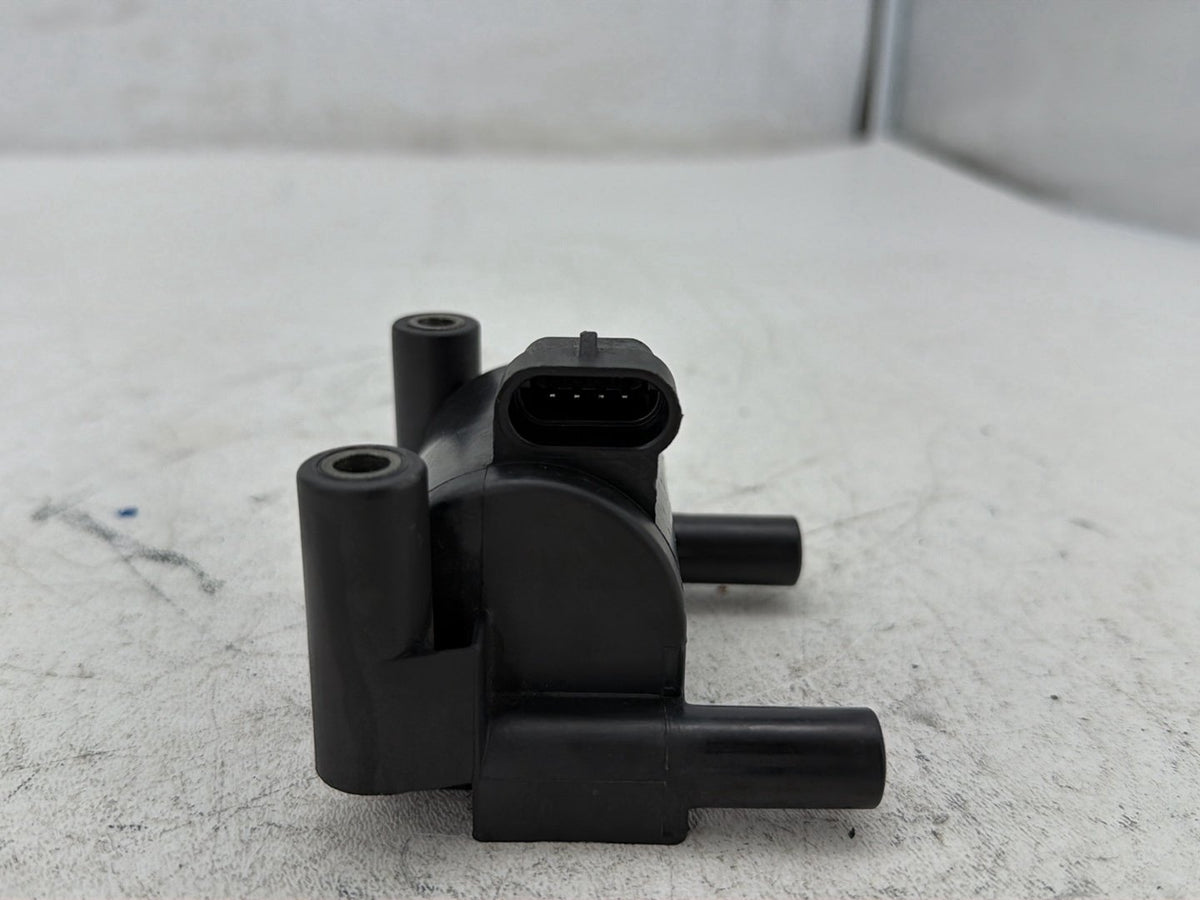 2015 Harley Electra Glide Touring Ultra Low OEM Ignition Coil Spark Igniter