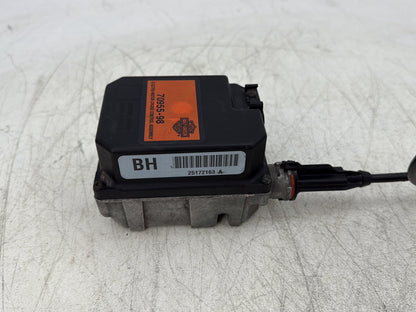 1998 Harley Touring FLHTCUI Electra Glide Ultra OEM Cruise Control Actuator 70955-98