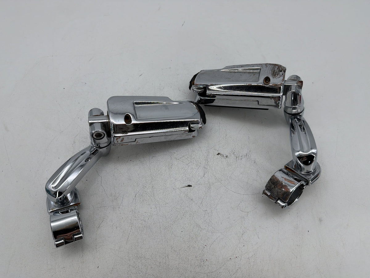 2011 Harley Road King Touring FLHR OEM Front Right Left Highway Foot Pegs