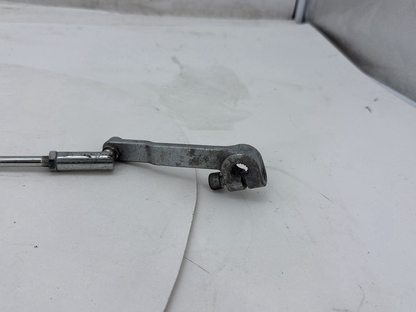 2007 Harley Street Glide Touring FLHX OEM Gear Shifter Lever w/ Rod linkage