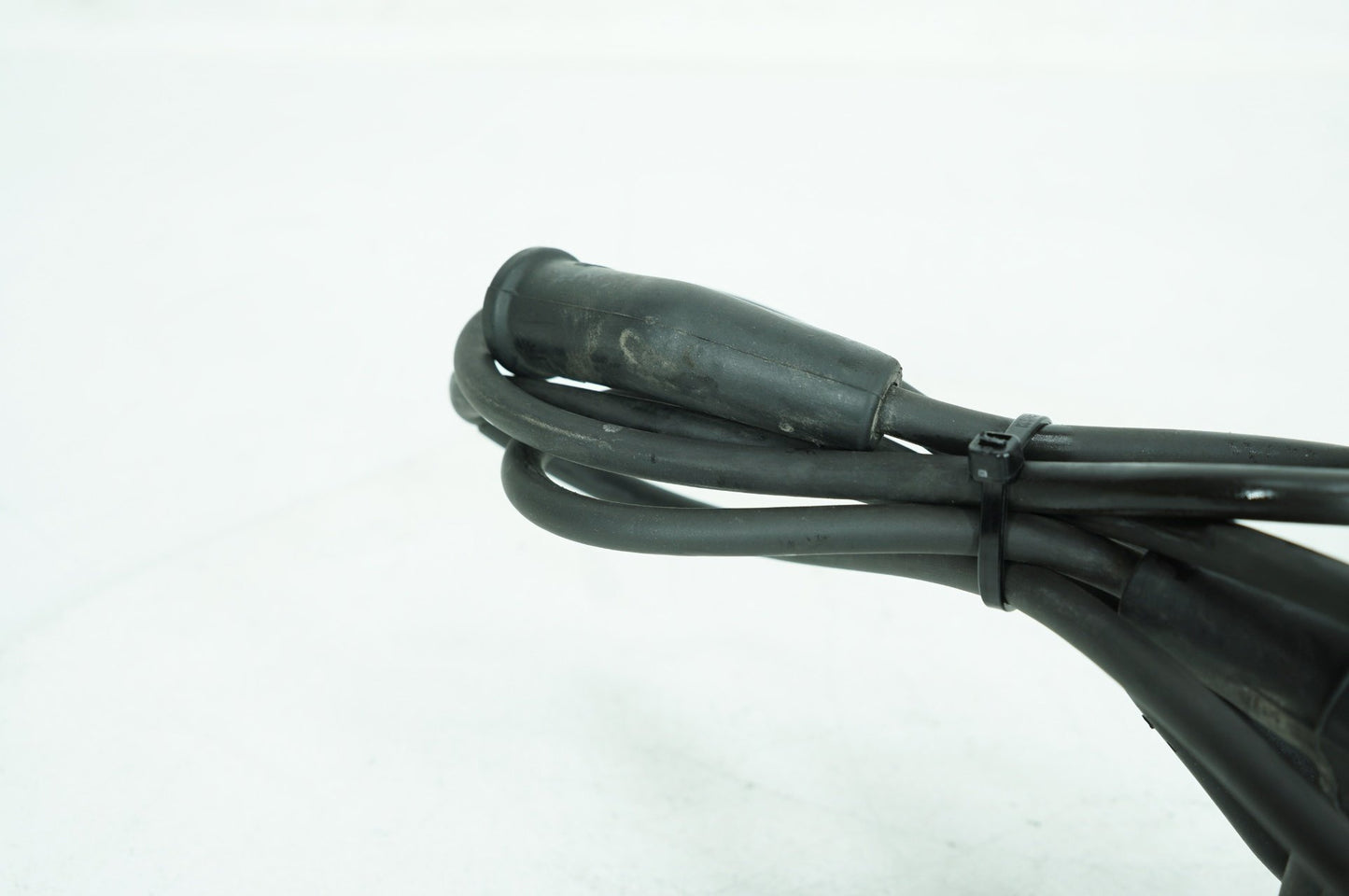 2007 - 2012 Harley-Davidson Touring Electra Glide Classic Ignition Coil Spark Plugs Cable 31696-07A