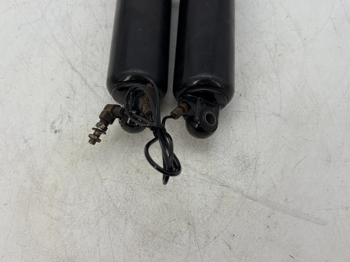 1996 Harley Electra Glide Touring FLHT OEM Rear Left Right Shock Absorbers