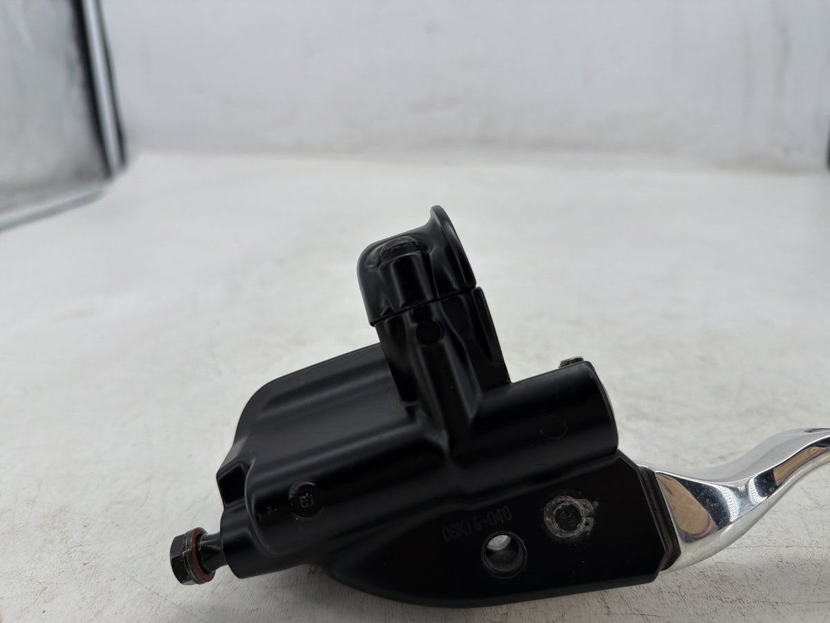 09 Harley Street Glide Touring FLHX OEM Front Right Brake Lever Master Cylinder