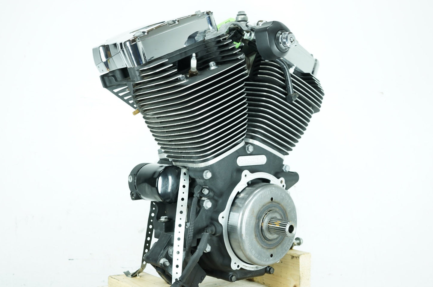 2007 - 2017 Harley-Davidson Dyna Low Rider EFI Twin Cam 103 Engine Motor 19597-16