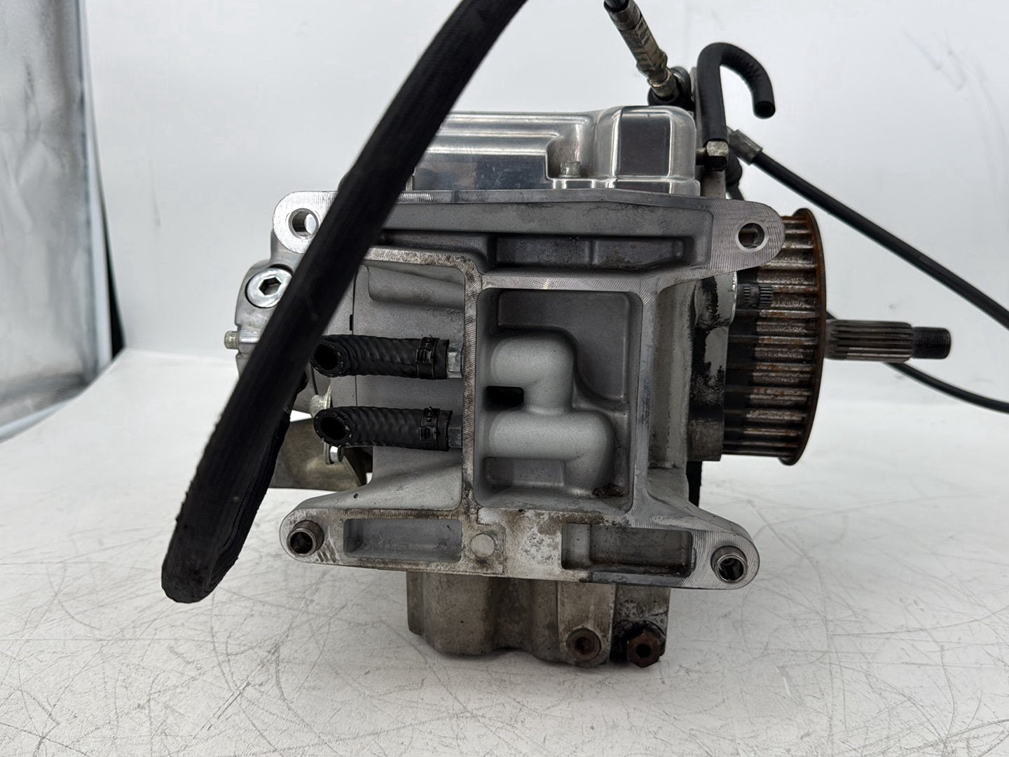 2004 Harley Touring FLHT Electra Glide OEM 5 Speed Transmission Gearbox
