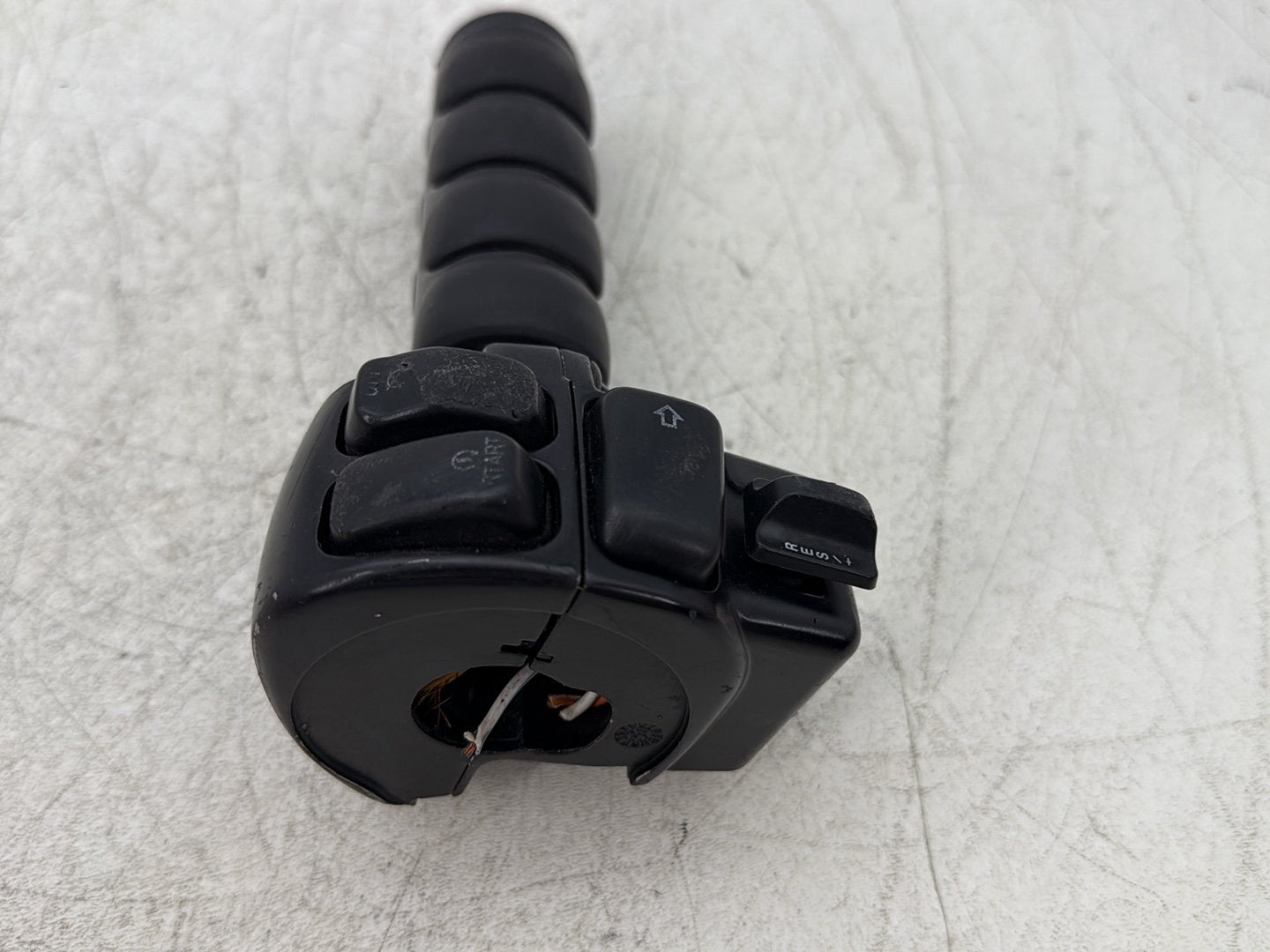 2006 Harley Road King Touring FLHRCI Classic OEM Right Engine Start Kill Switches Controls