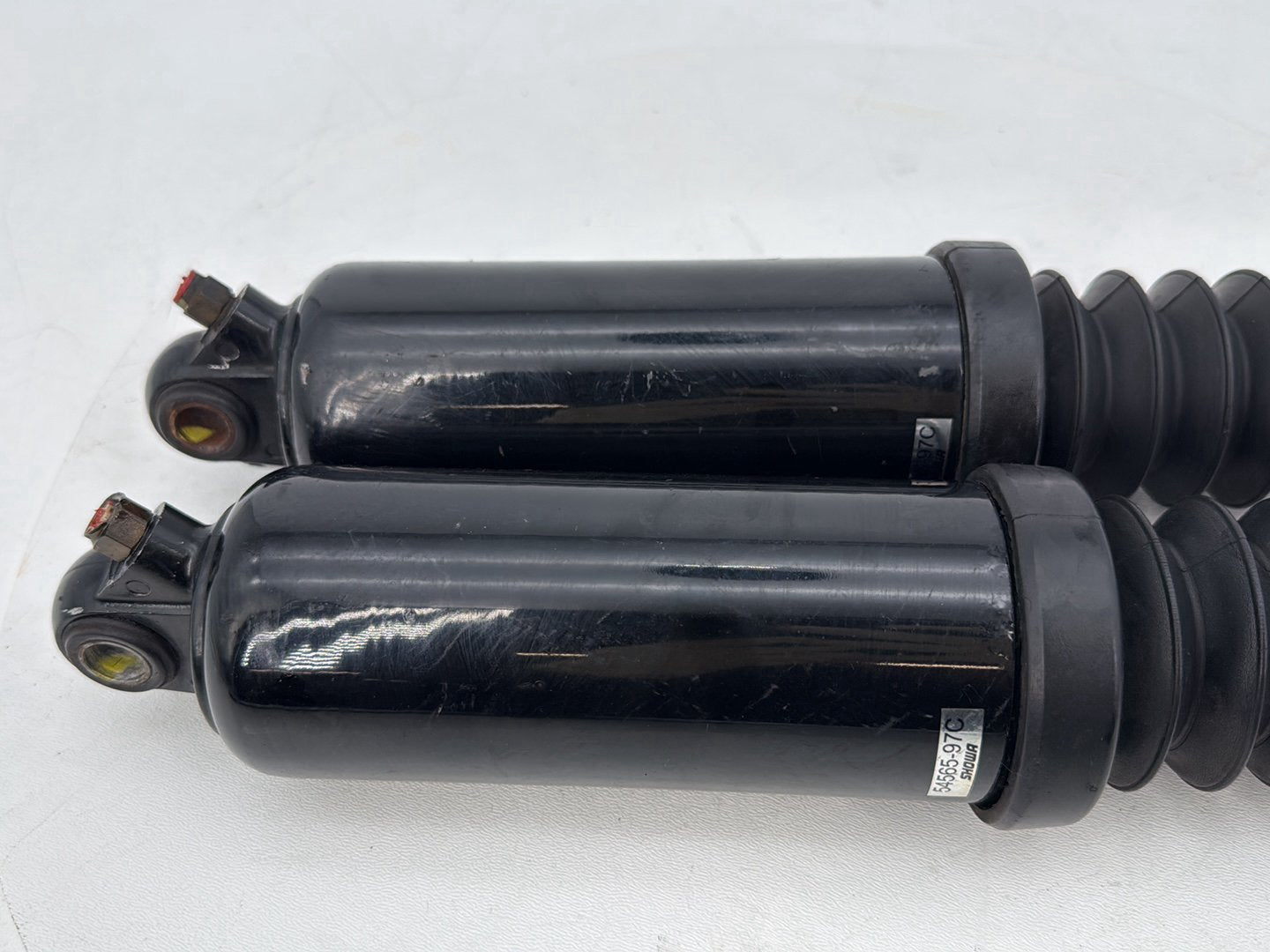 1999 - 2006 Harley-Davidson Touring Electra Glide Rear Left Right Shock Absorbers 54565-97C