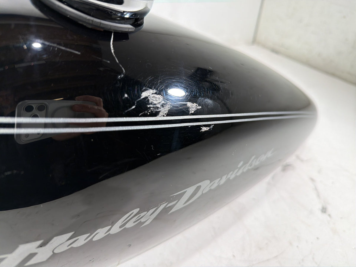 2006 Harley Softail Deuce FXSTDI OEM Fuel Gas Tank Gasoline Reservoir 62082-00C