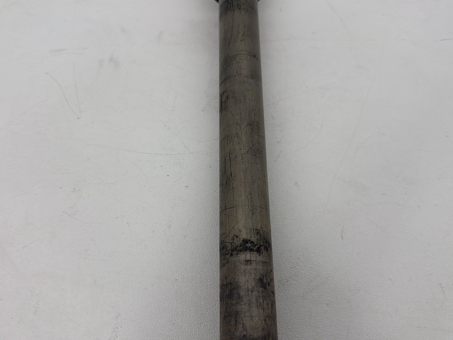 2007 - 2017 Harley-Davidson Dyna Wide Glide Rear Wheel Axle Bolt Shaft  	41114-08