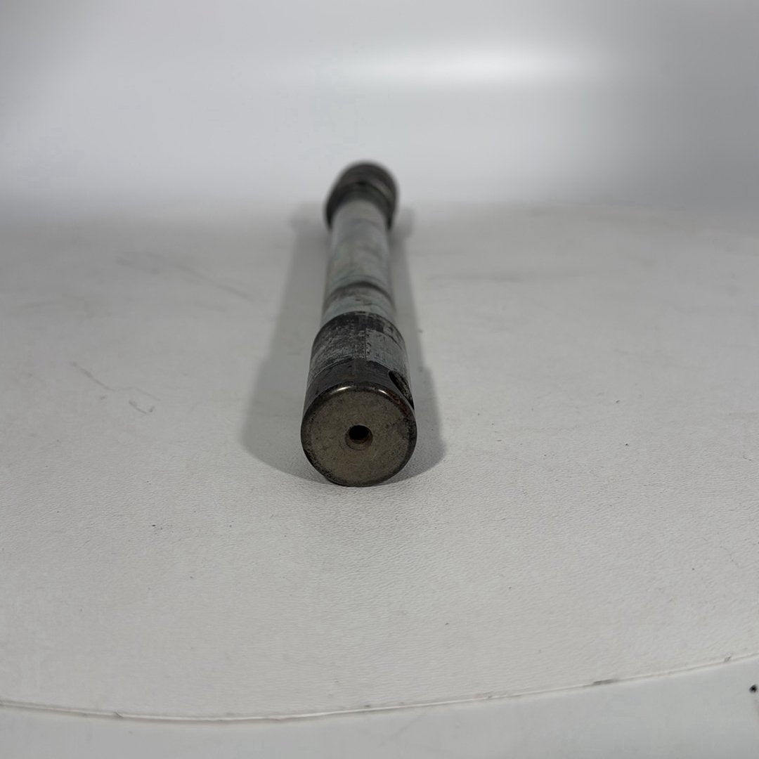 1999 - 2006 Harley-Davidson Touring Electra Glide Classic Front Wheel Axle Bolt Shaft 43364-00