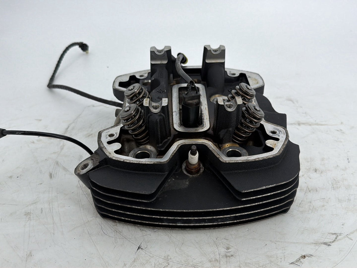 2019 Harley Touring FLHT Electra Glide OEM Rear Twin Cam Engine Cylinder Head