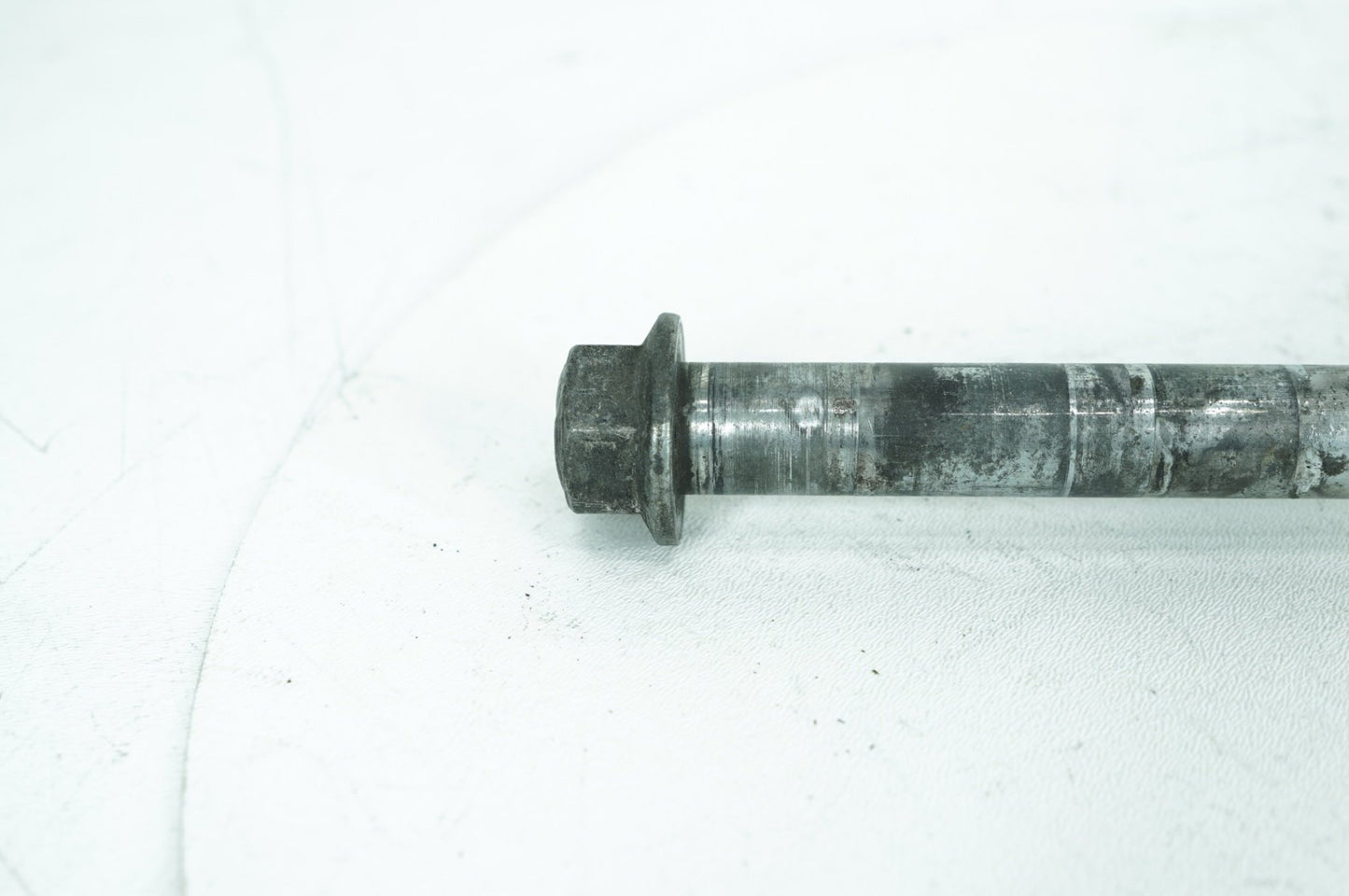 1999 - 2006 Harley-Davidson Touring Electra Glide Ultra Rear Wheel Axle Bolt Shaft 41110-89