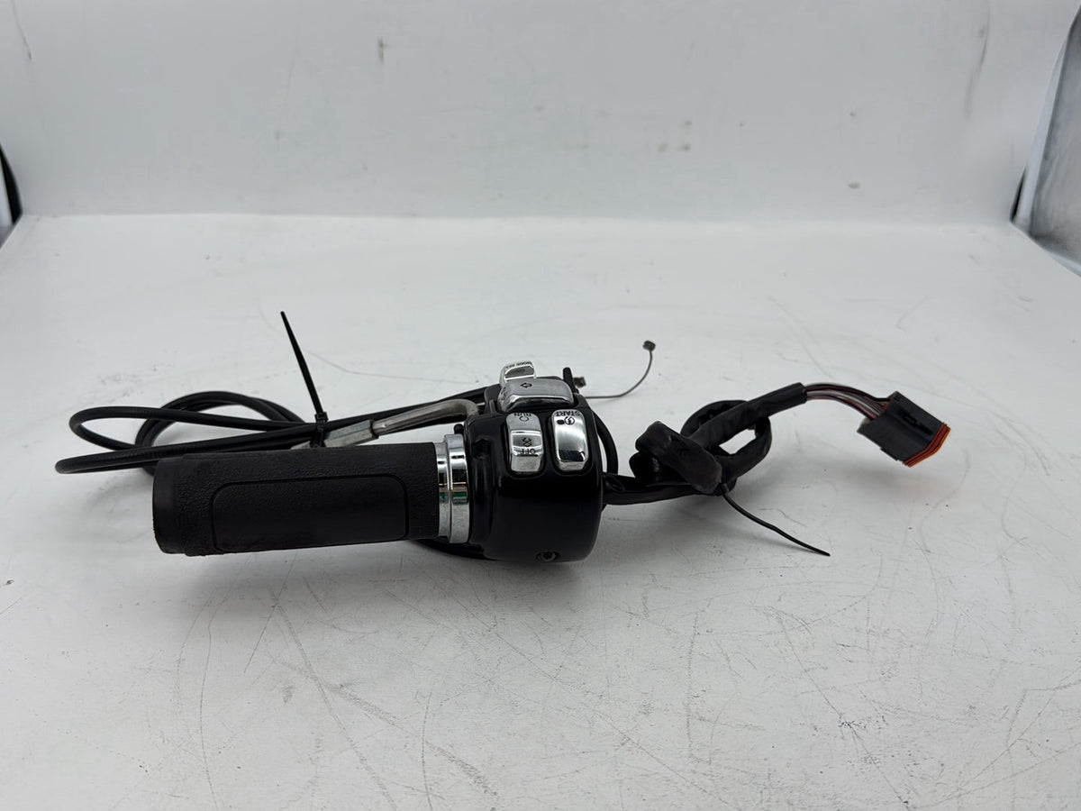 2000 Harley Touring FLHTCI Electra Glide Classic OEM Right Engine Start Kill Switches Controls