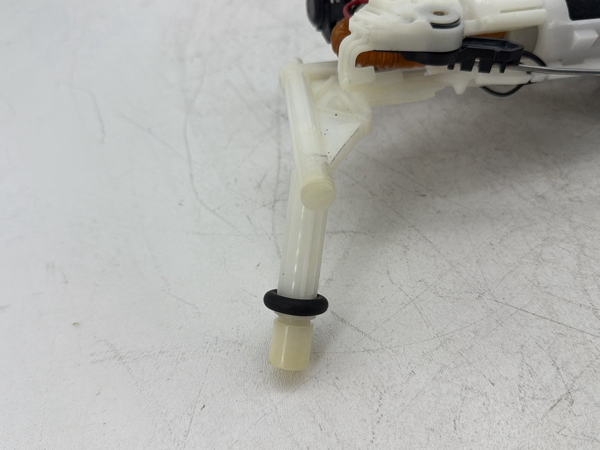 2019 Harley Softail Street Bob FXBB OEM Fuel Pump Gas Gasoline Petrol Sending