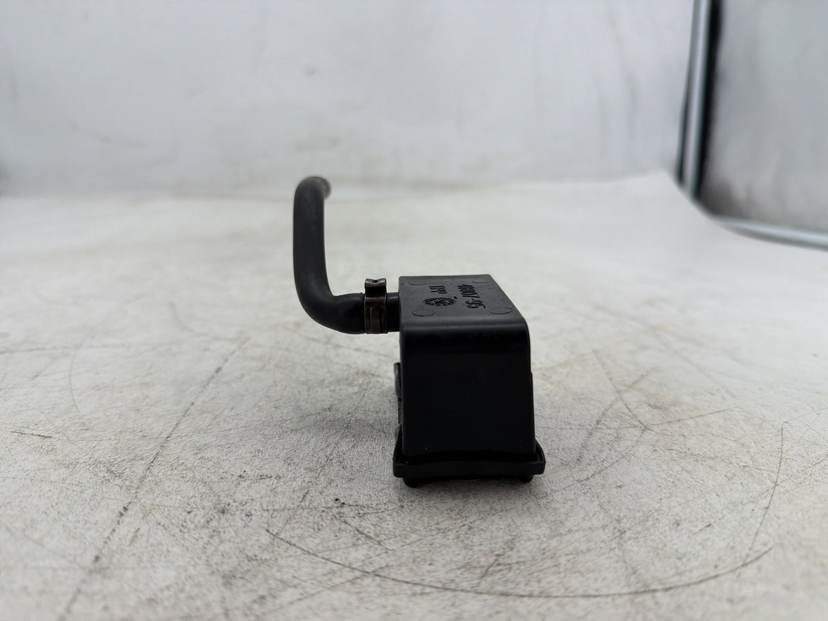 1995 Harley Electra Glide Touring FLHT OEM Rear Brake Master Cylinder Reservoir