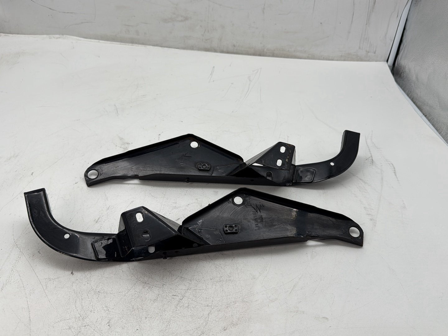 2006 Harley Touring FLHTCI Electra Glide Classic OEM Right Left Fairing Support Brackets