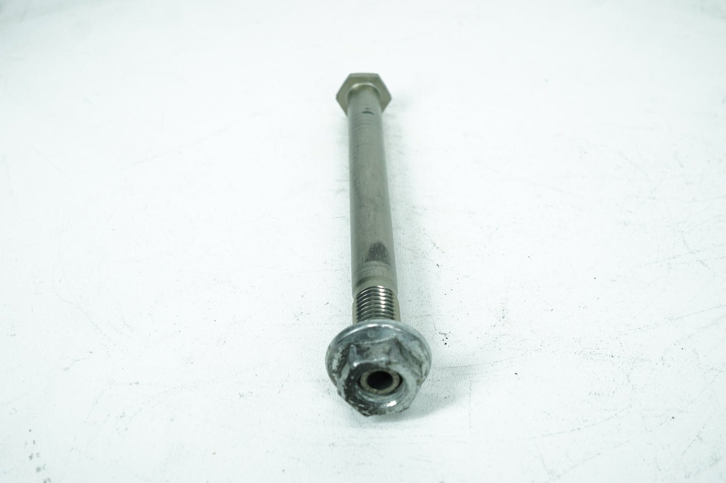 2007 - 2017 Harley-Davidson Dyna Low Rider Rear Fork Swingarm Pivot Bolt Shaft 47641-06