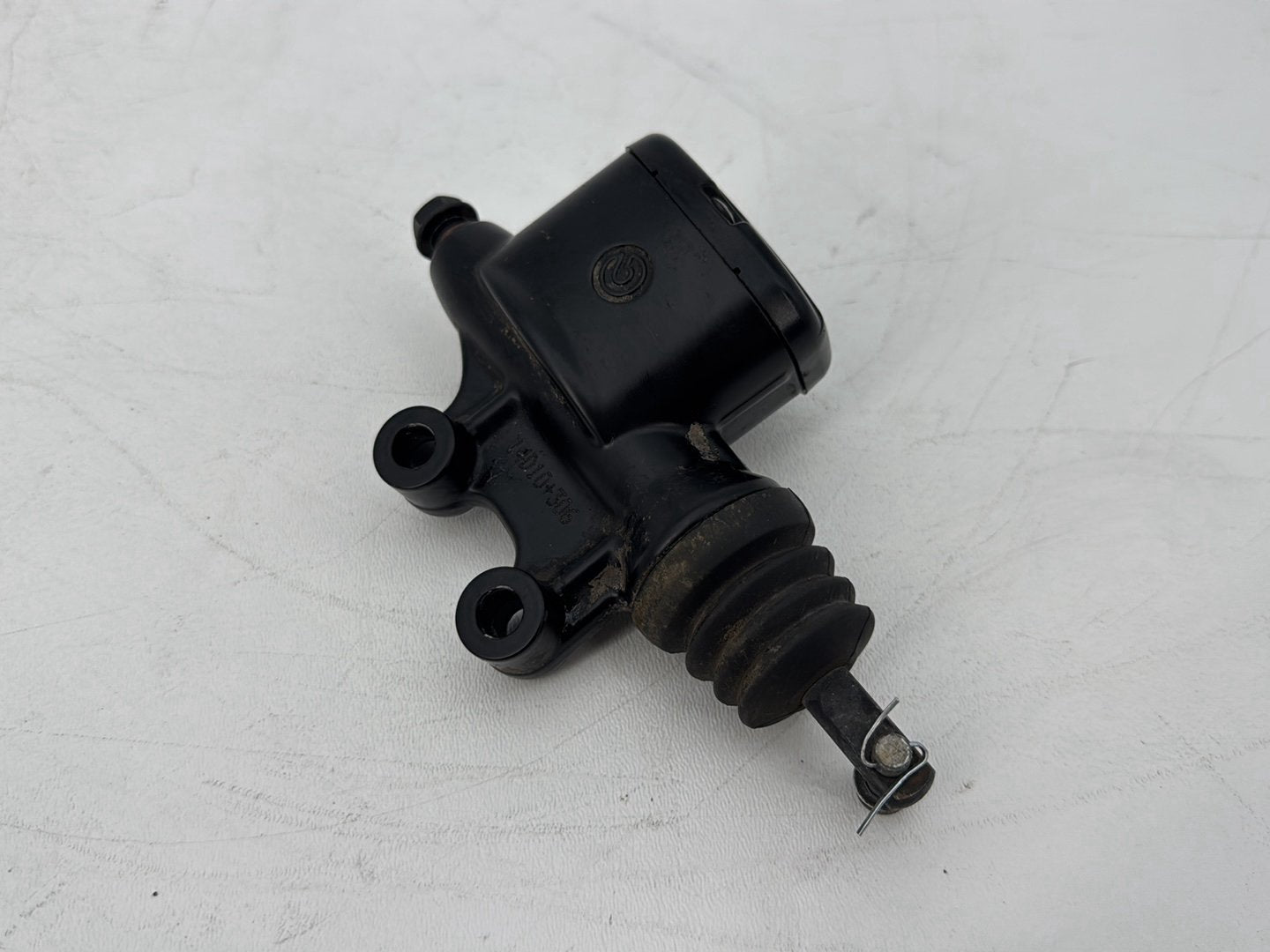2008 - 2016 Harley-Davidson Touring Electra Glide Ultra Rear Brake Master Cylinder Reservoir ABS
