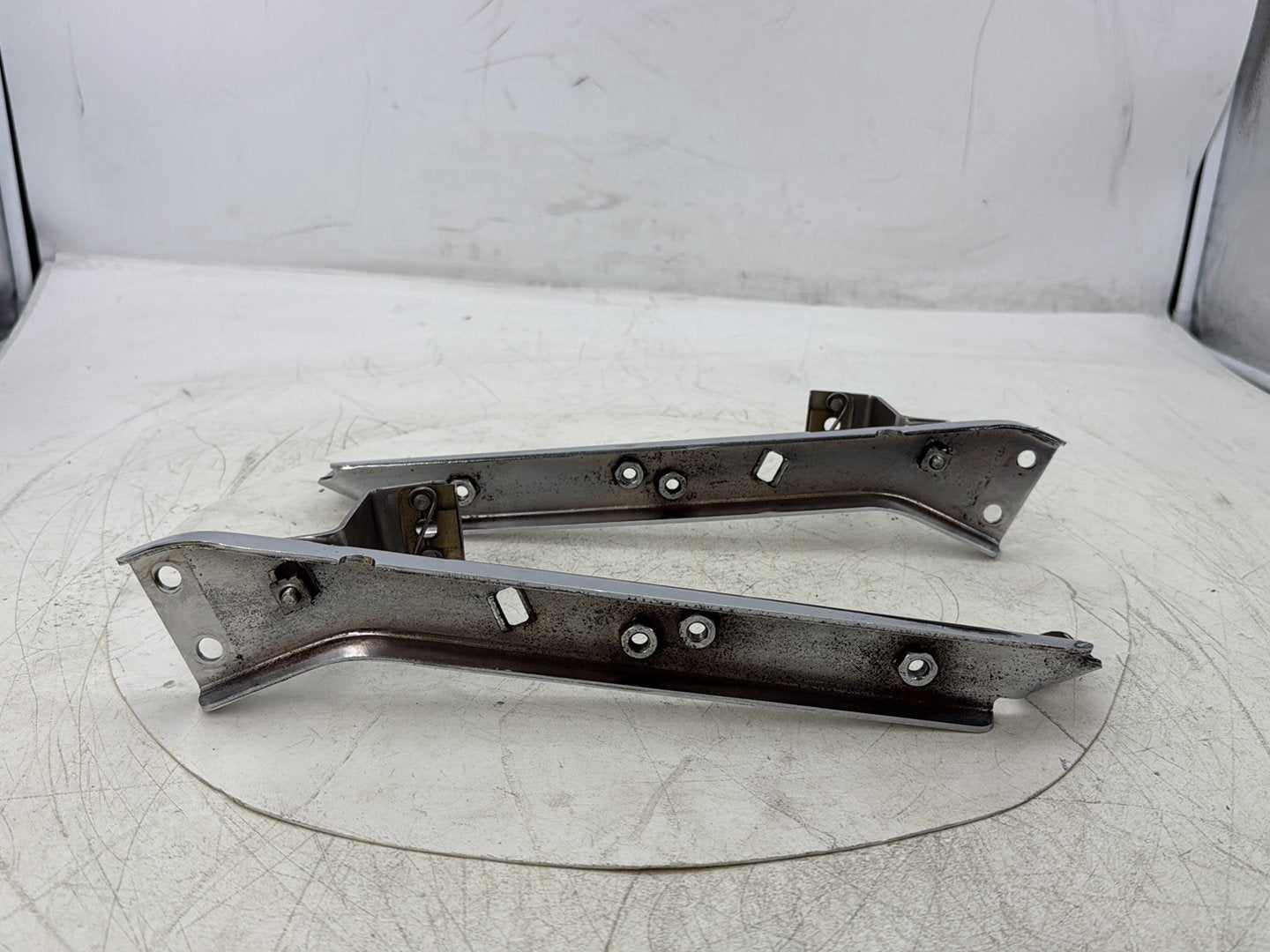 1998 Harley Touring FLHTCUI Electra Glide Ultra OEM Left Right Saddlebag Fender Struts Brackets