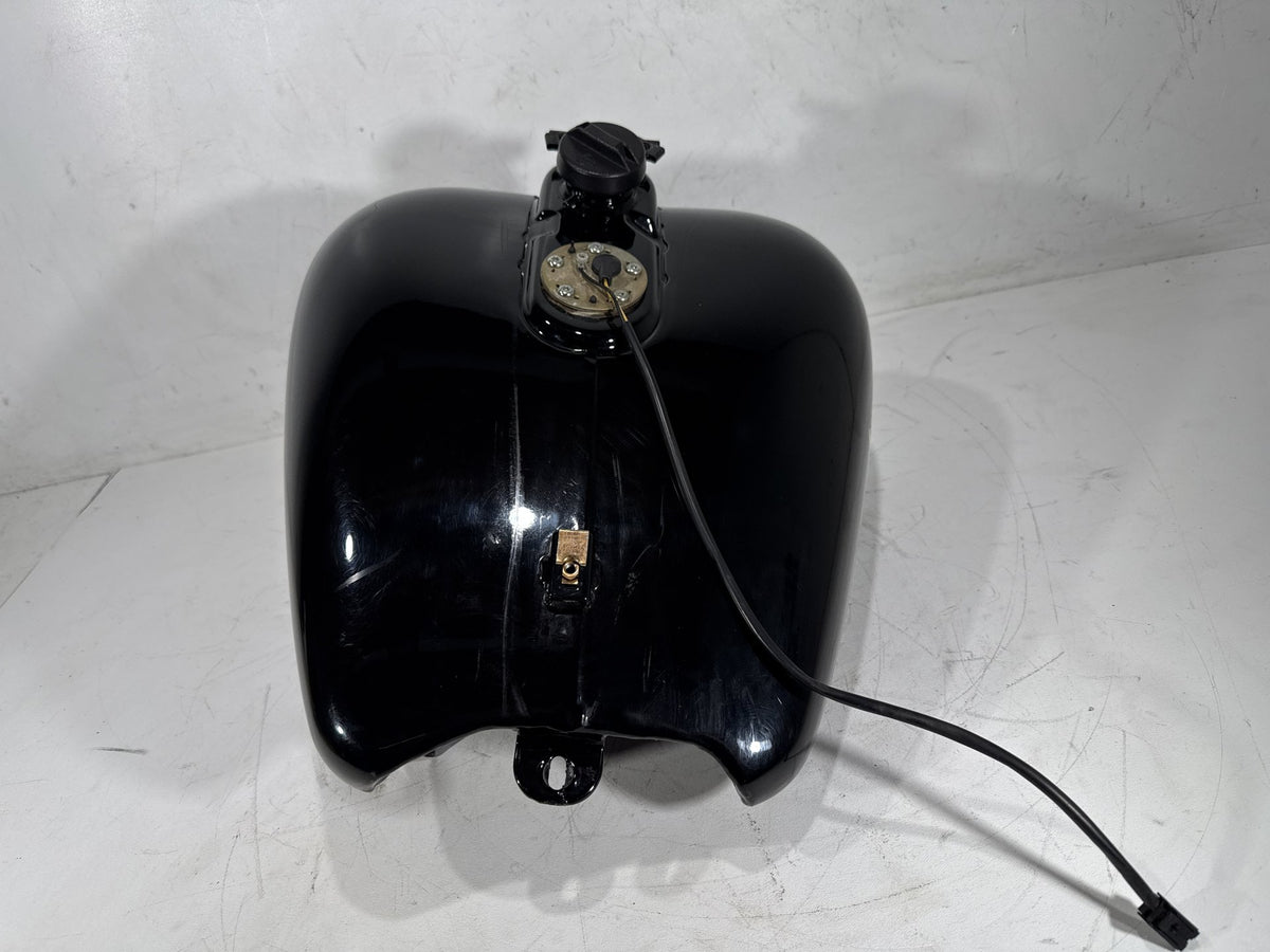 02 Harley Electra Glide Touring Fuel Gas Tank Gasoline Reservoir & Pump Sending