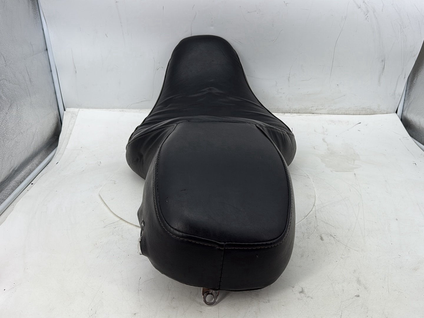 2005 Harley Road Glide Touring FLTRI OEM Passenger Rider Driver Seat Saddle