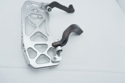 1999 - 2006 Harley-Davidson Touring Electra Glide Right Driver 1 Floorboard Foot Rest Aftermarket MX Style Wide Billet