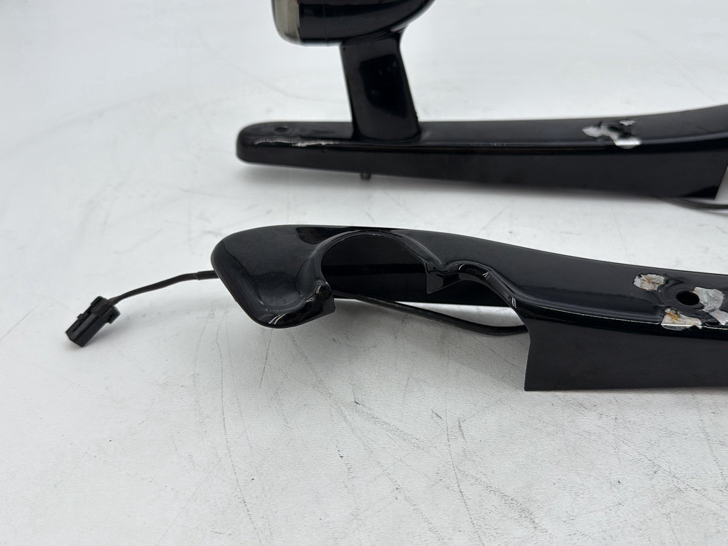 2004 - 2013 Harley-Davidson Sportster 1200 Custom Rear Left Right Fender Struts Bracket & Turn Signal  59902-04