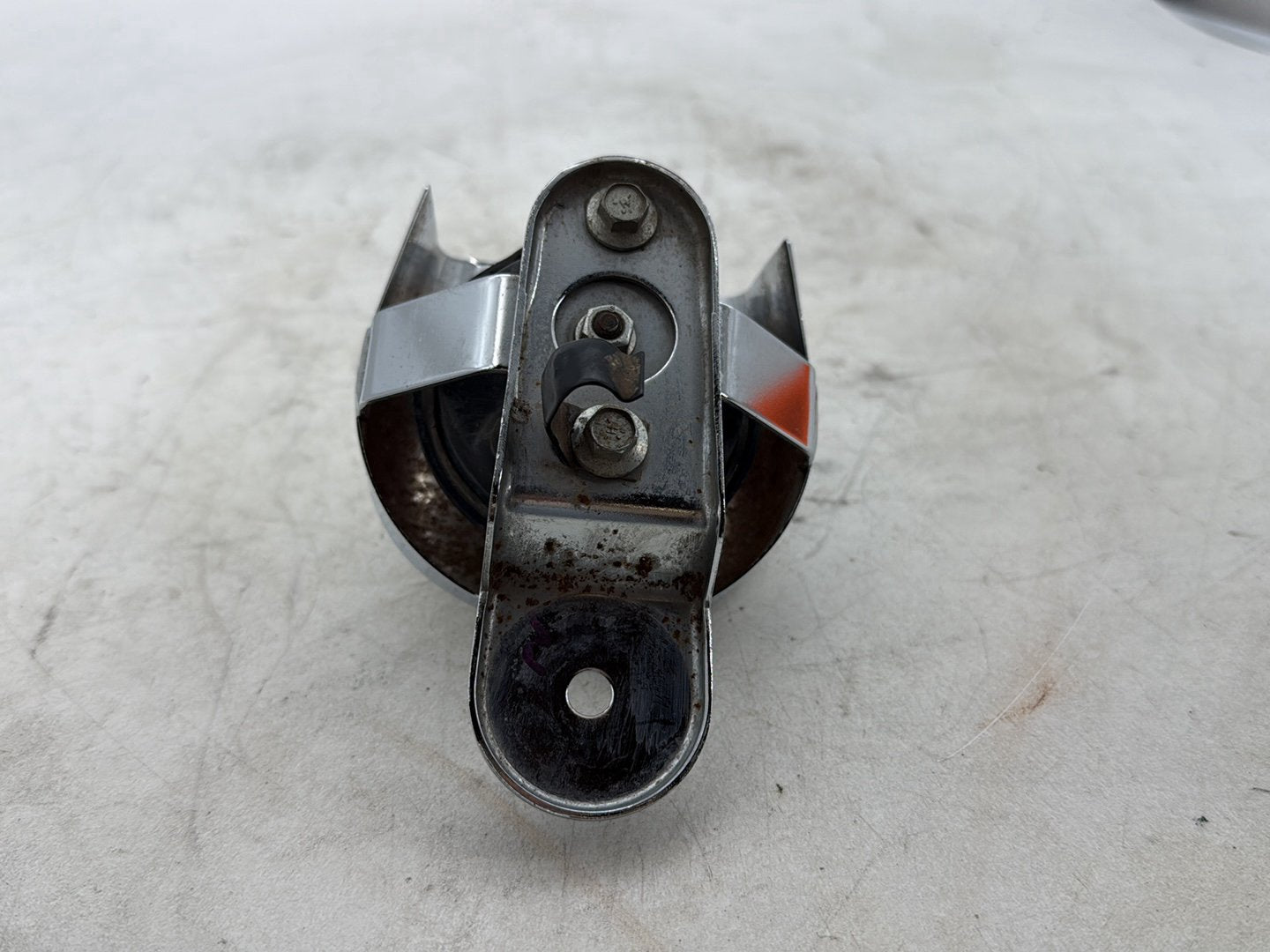 2012 Harley Dyna FXDF Fat Bob OEM Horn Signal Klaxon Chrome Cover