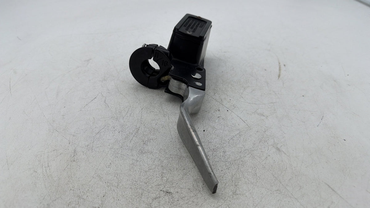 1993 Harley Electra Touring Sport OEM Front Right Brake Lever Master Cylinder