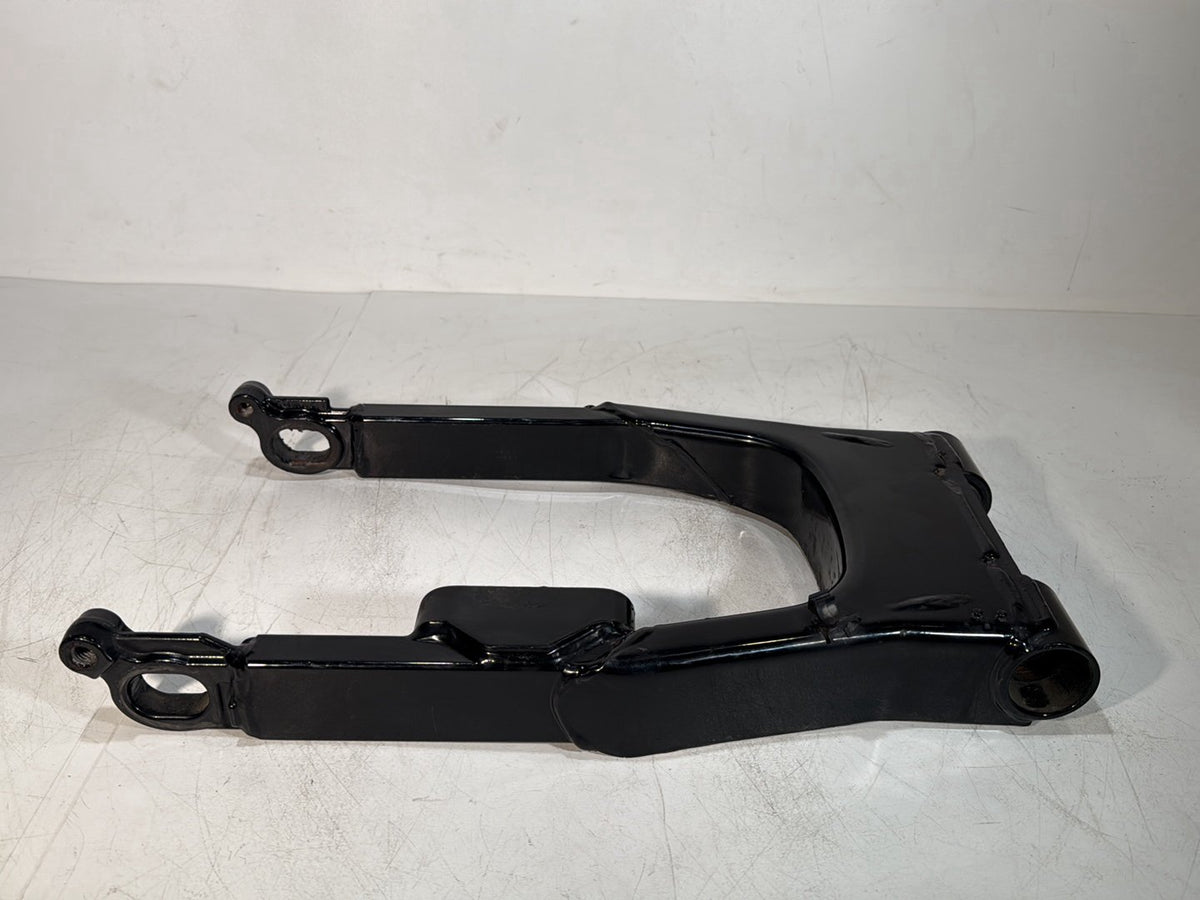 2007 - 2012 Harley-Davidson Touring Electra Glide Ultra Rear Fork Swingarm Swing Arm 47549-02A