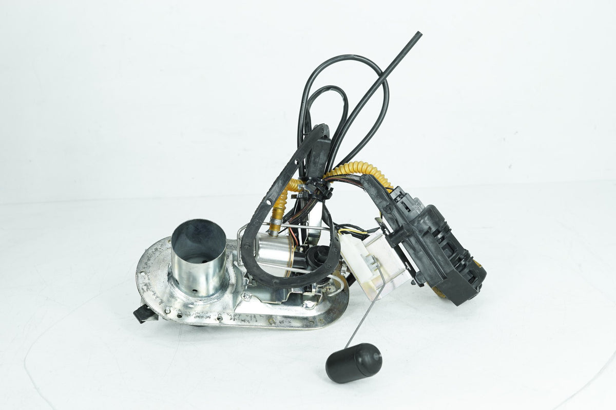 1999 - 2006 Harley-Davidson Touring Street Glide Gas Gasoline Fuel Petrol Pump Sending 62897-01B
