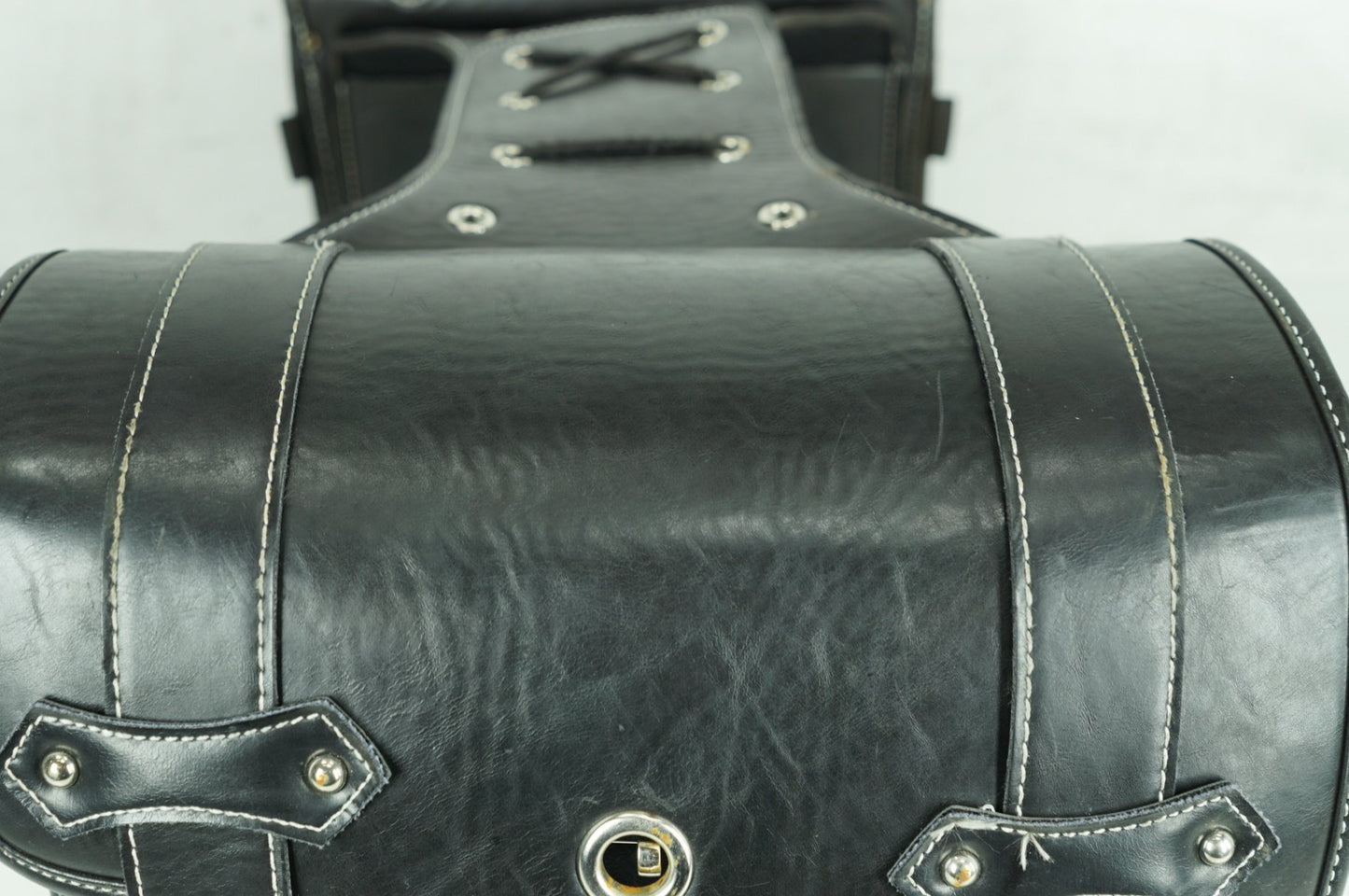 2012 - 2026 Harley-Davidson Sportster Iron 883 Rear Left Right Saddlebags Luggage Leather QINGROCK