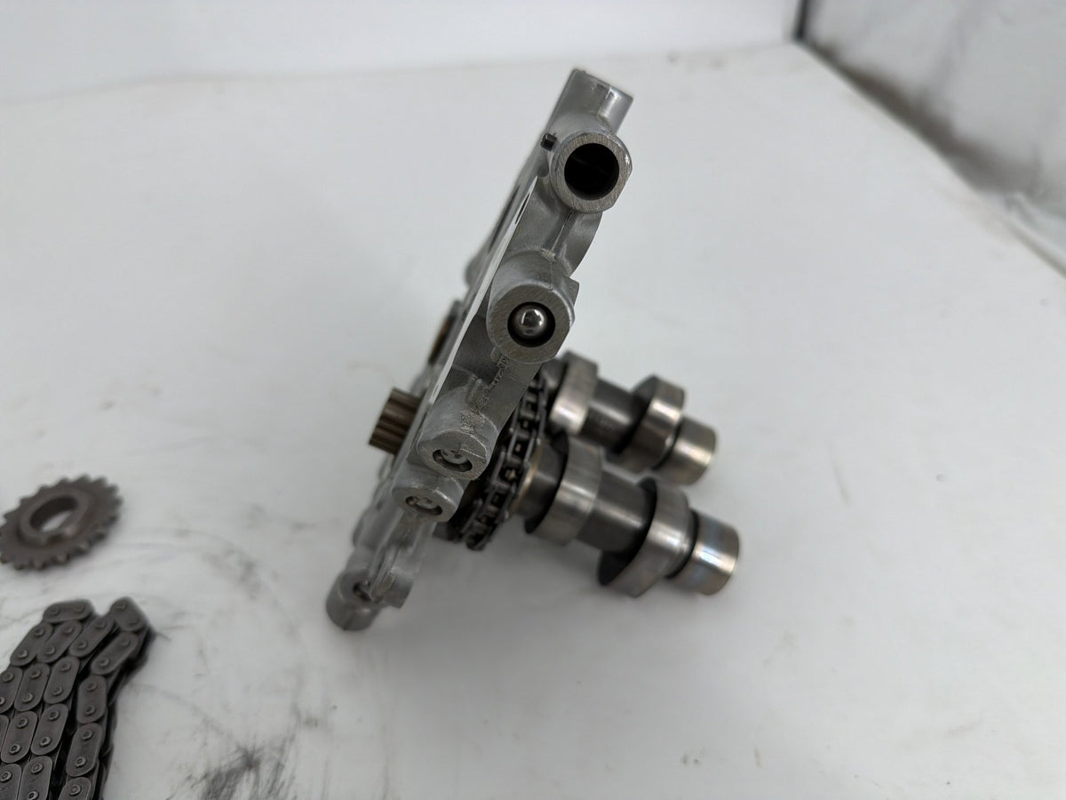 16 Harley Touring FLHXS Street Engine Motor Cam Support Camshaft Plate Oil Pump