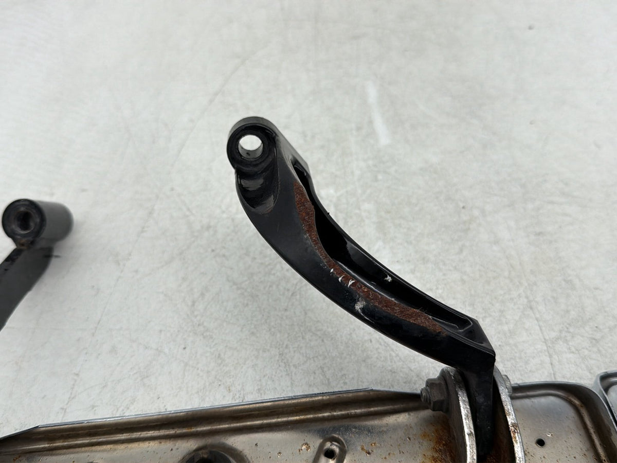 2011 Harley Electra Touring Ultra Left Right Driver & Pass Floorboard Foot Rest