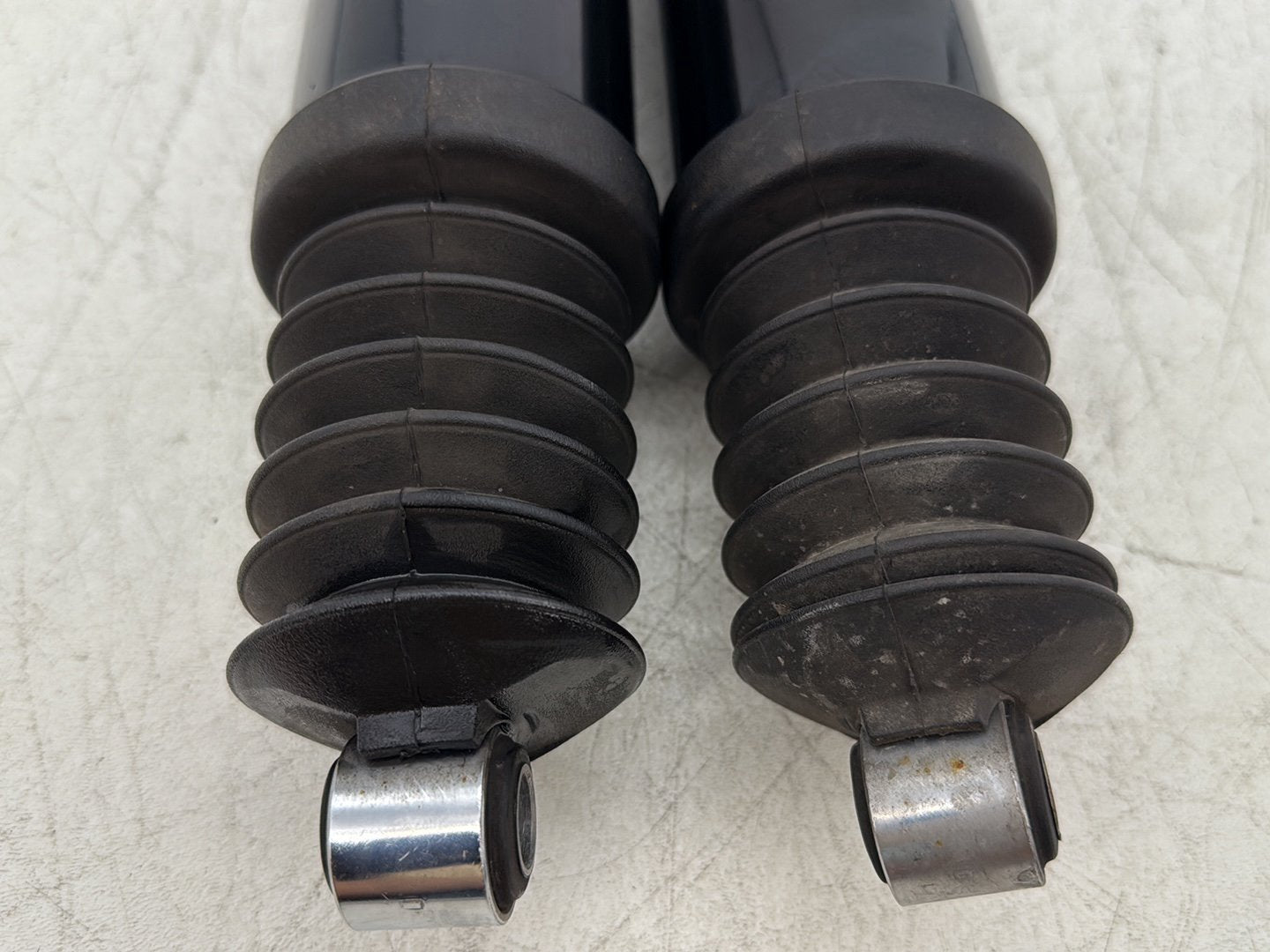 12 Harley Street Glide Touring FLHX OEM Rear Left Right Shock Absorbers LOW 12"