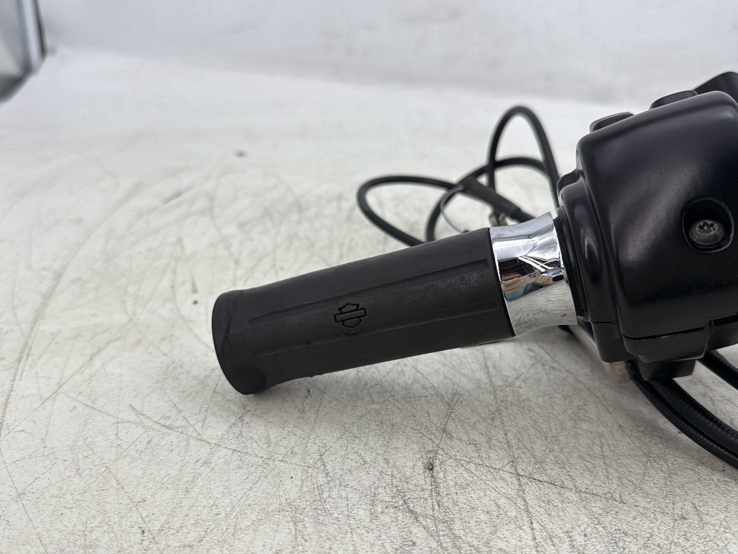 2007 Harley Touring FLHTC Electra Glide Classic OEM Right Engine Start Kill Switches Controls