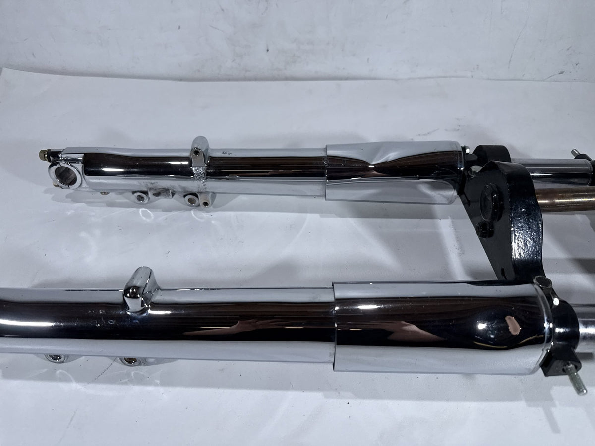 04 Harley Road King Touring OEM Front Triple Tree Set & LH RH Fork Legs Sliders