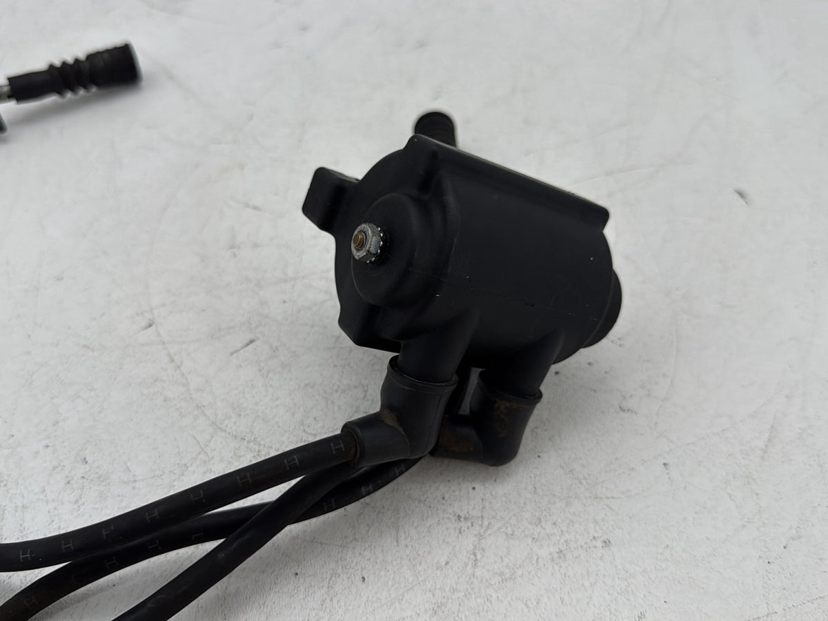 1997 Harley Road King Touring Police FLHPI OEM Ignition Coil Spark Plugs Cable