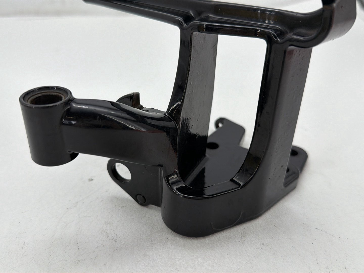 2011 Harley Heritage Softail Classic FLSTC OEM Left 1 Footboard Mount Bracket