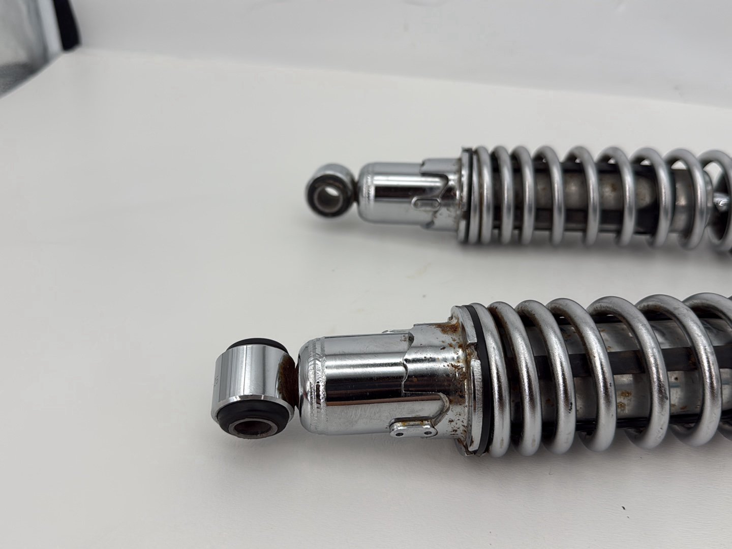 2014 Harley Sportster XL883L 883 SuperLow OEM Rear Left Right Shock Absorbers