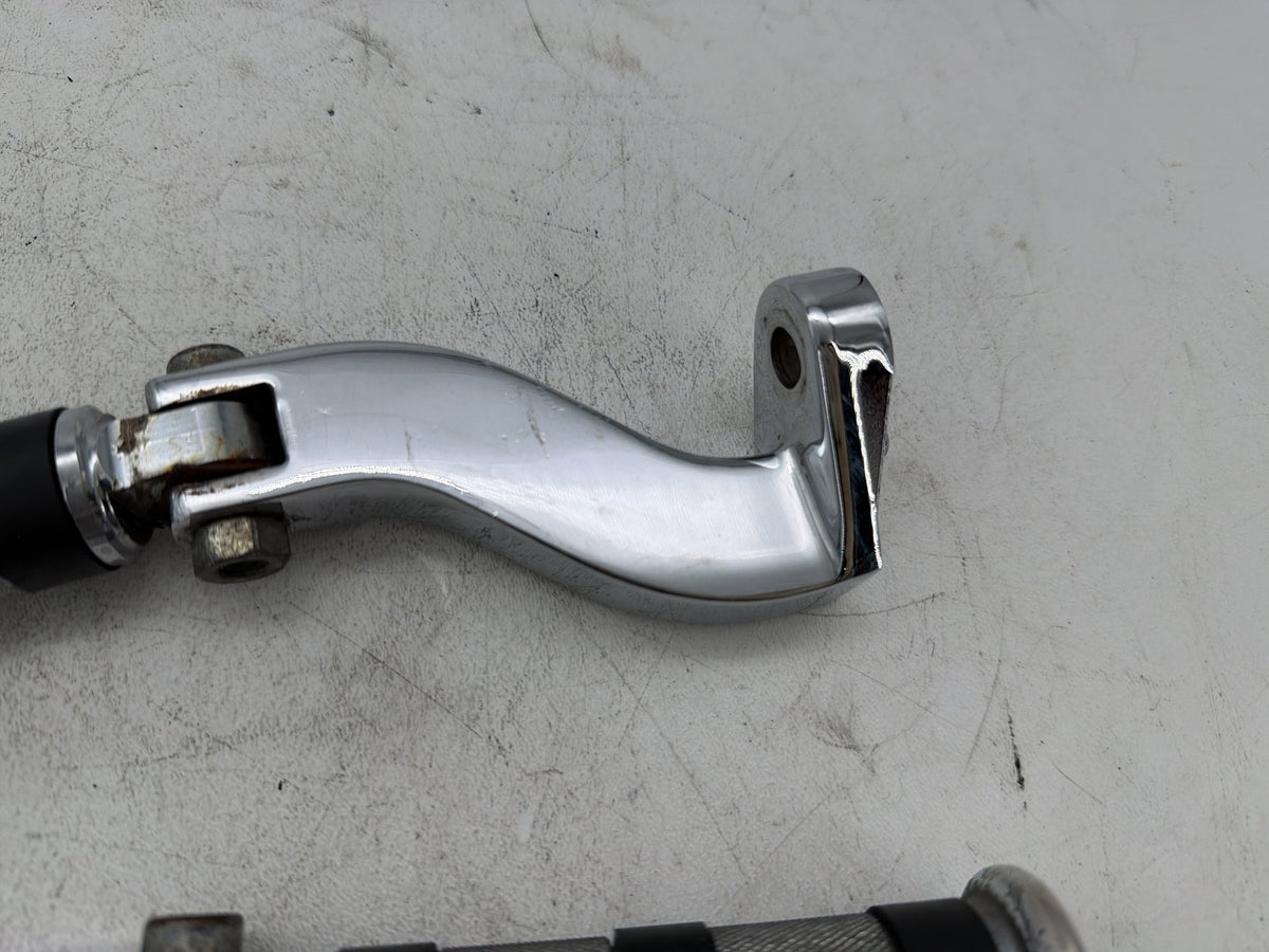 2006 Harley Road King Touring Custom OEM Passenger Left & Right Foot Pegs