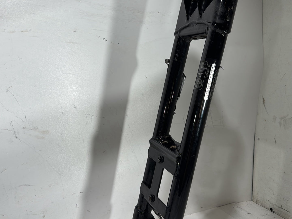 2006 Harley Sportster 1200 Custom XL1200C OEM Body Main Frame Chassis CLN CLR