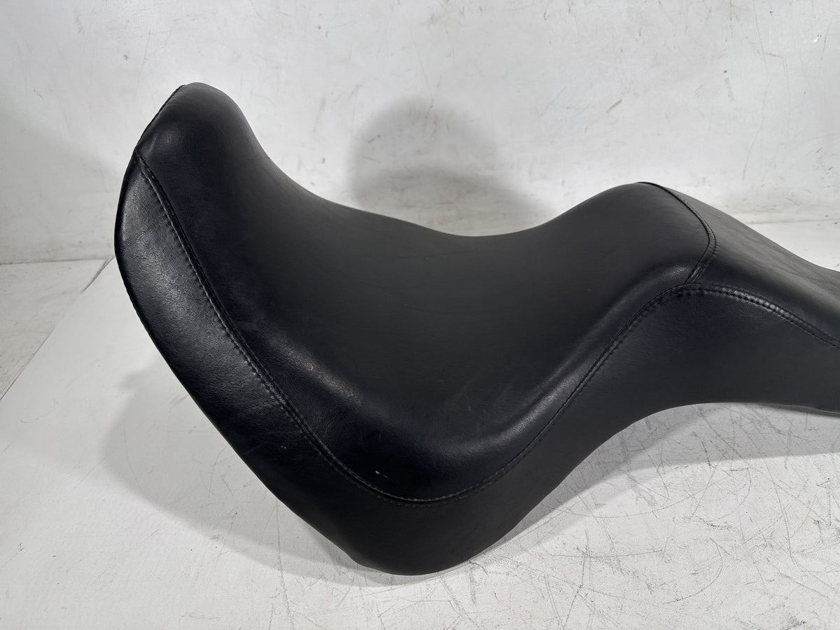 2003 Harley Softail Deuce FXSTDI OEM Passenger Rider Driver Seat Saddle