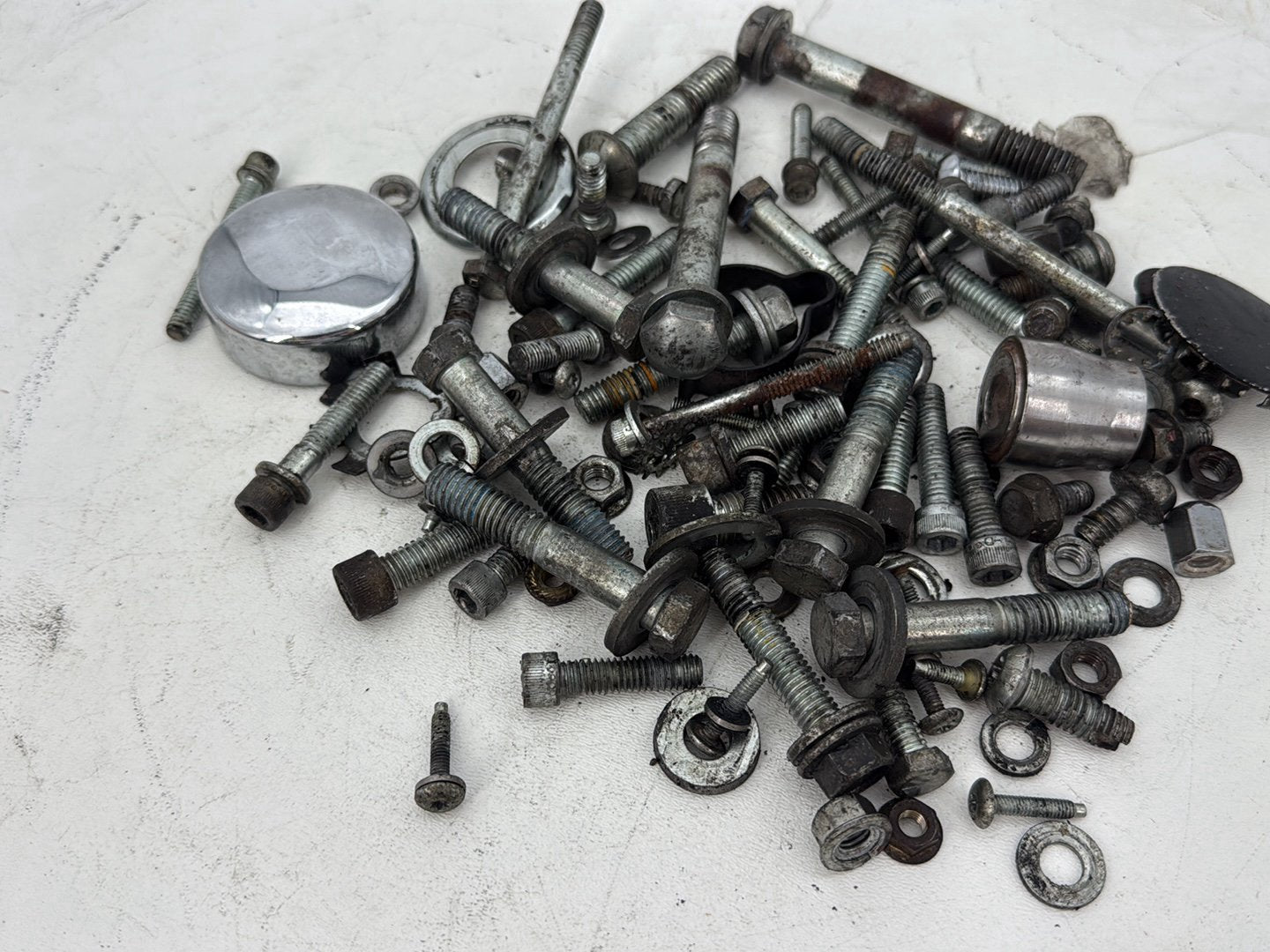 2006 Harley Dyna Super Glide Custom FXDCI OEM Hardware Bolts Nuts & Brackets