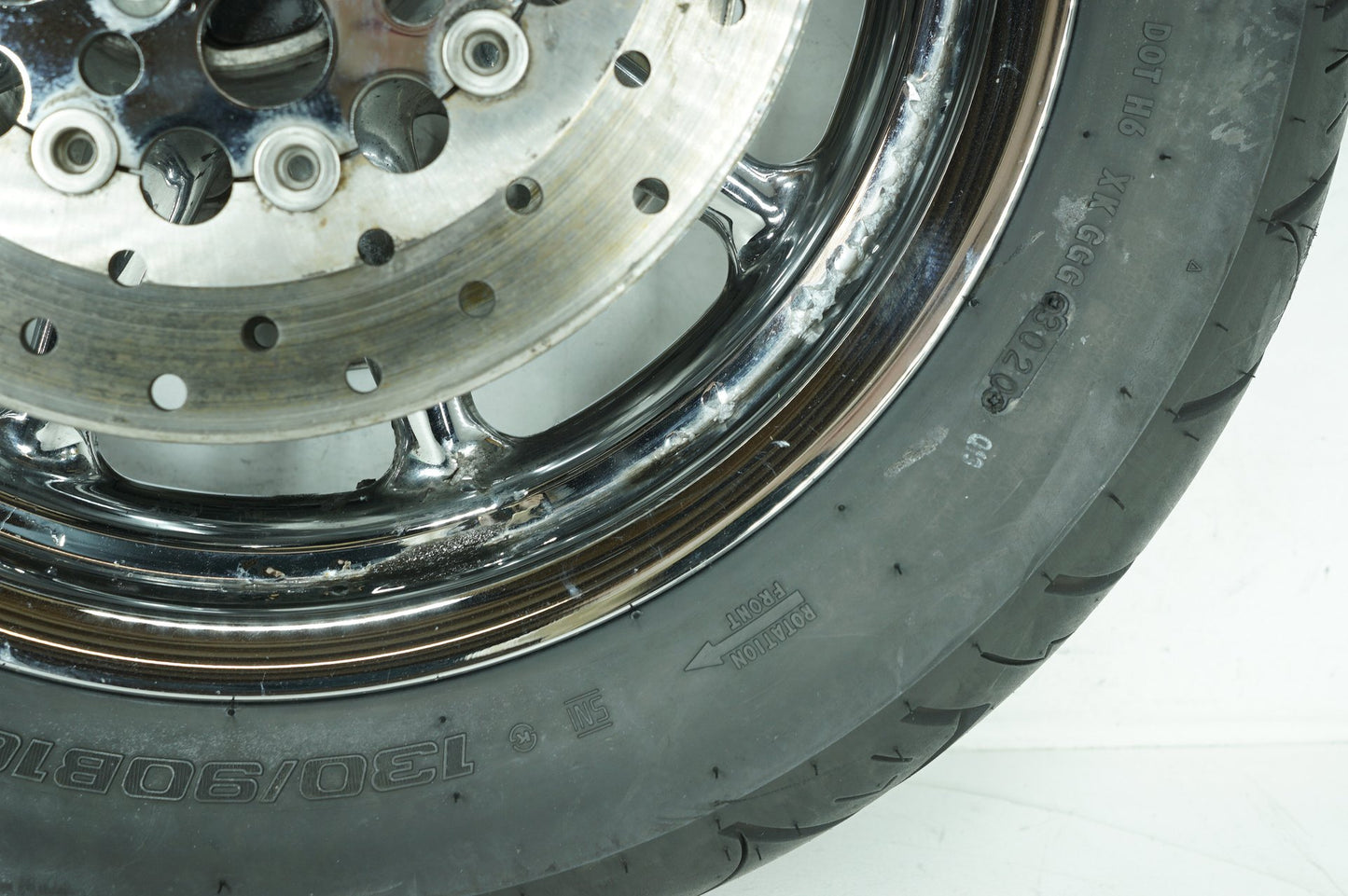 2007 - 2012 Harley-Davidson Touring CVO Electra Screamin Eagle Front Wheel Rim Tire 130/90B16