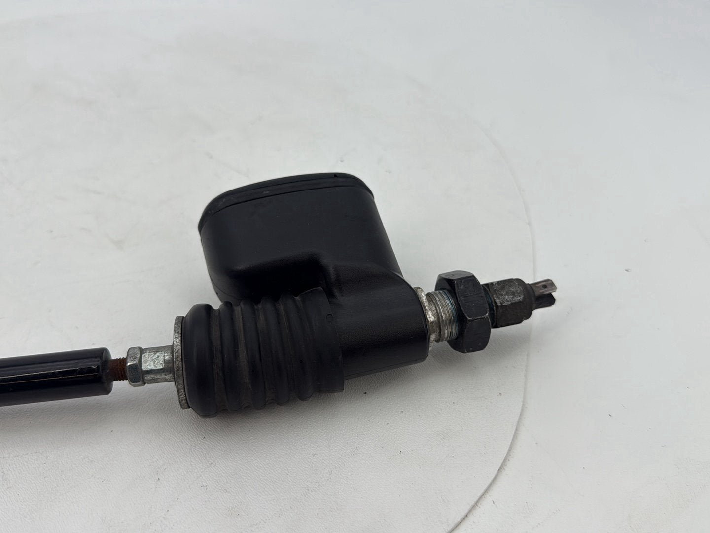 2007 - 2017 Harley-Davidson Dyna Wide Glide Rear Brake Master Cylinder Reservoir 42474-06B