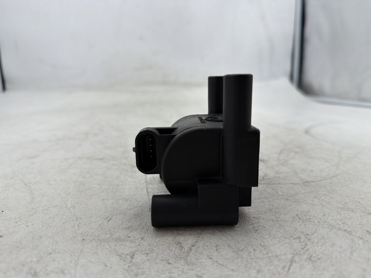 2010 Harley Road King Touring Police OEM Ignition Coil Spark Igniter