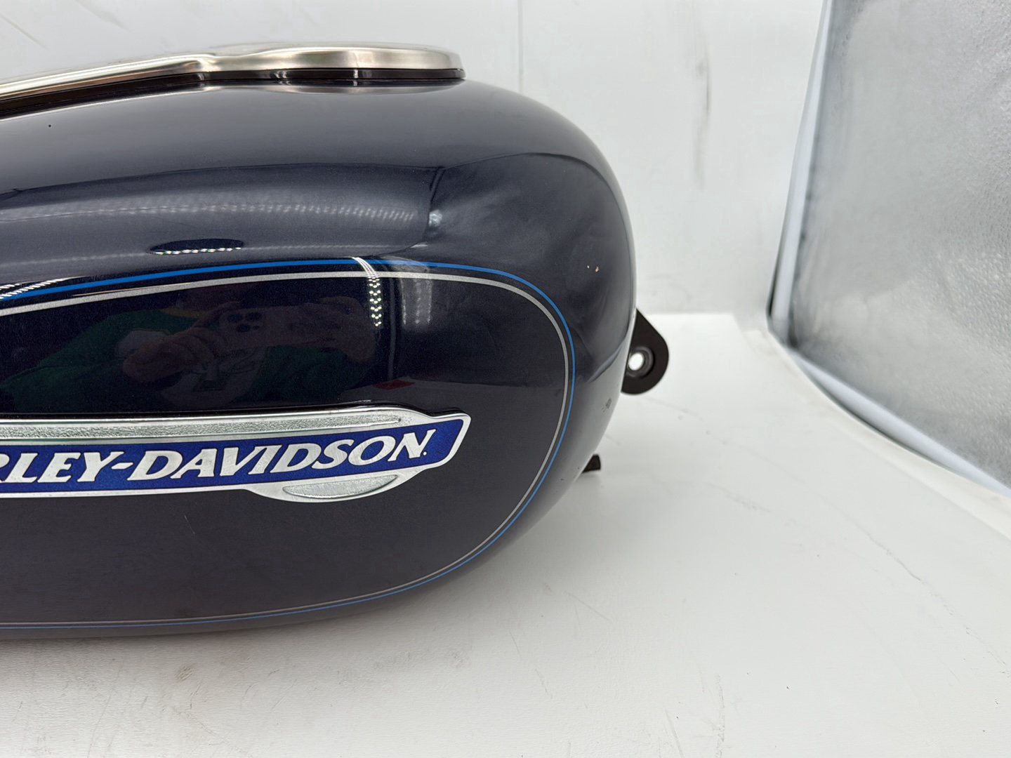 2009 Harley Sportster XL1200C 1200 Custom OEM Fuel Gas Tank Gasoline Reservoir