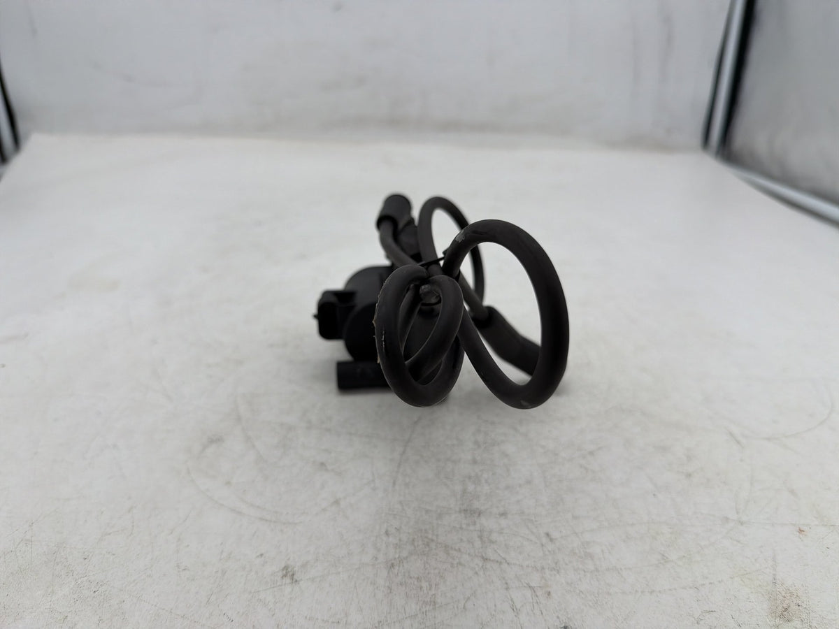 2010 Harley Street Glide Touring FLHX OEM Ignition Coil Spark Igniter